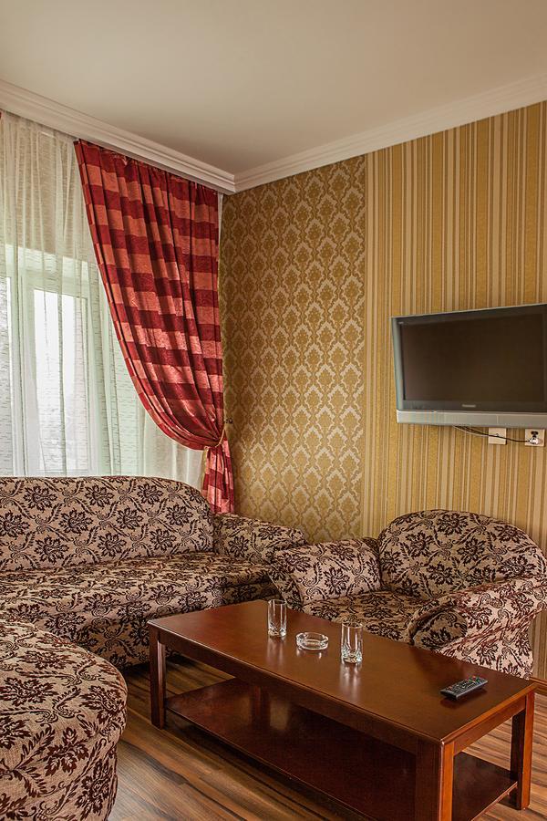 Hotel Topaz Astana Ngoại thất bức ảnh
